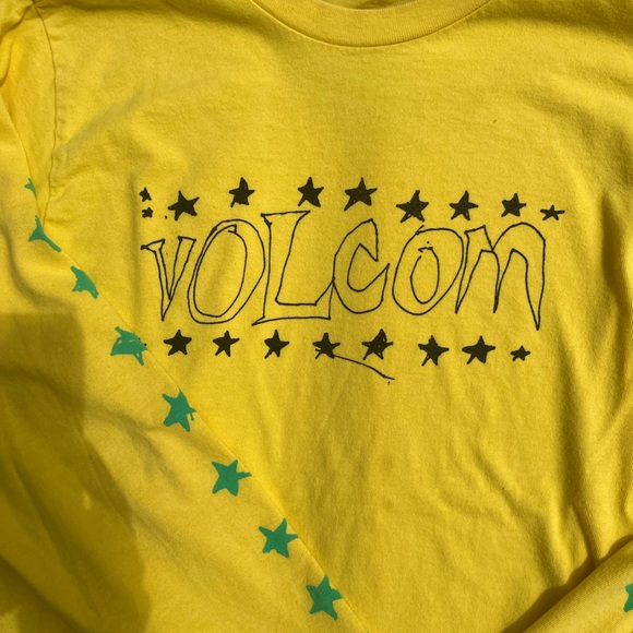 Volcom unique design cotton tee - Picture 3 of 5